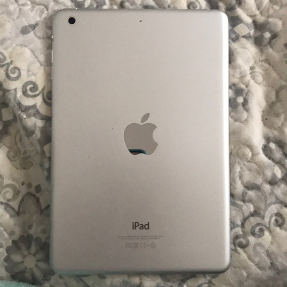 iPad - Picture 2 of 2